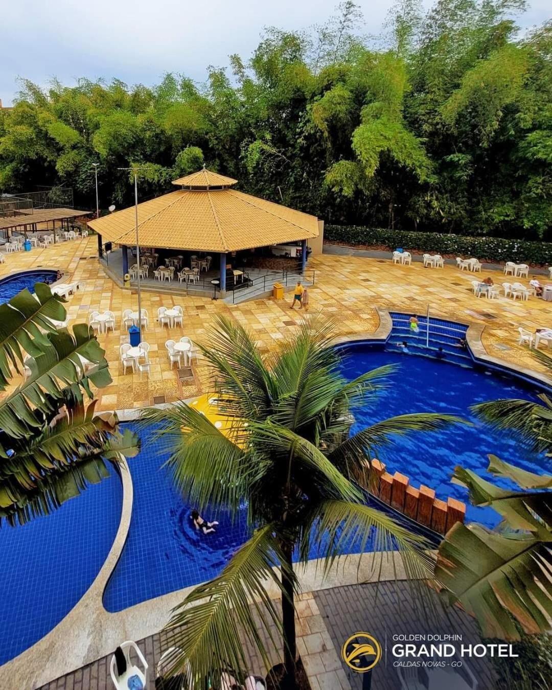 Golden Dolphin Express Apartment *